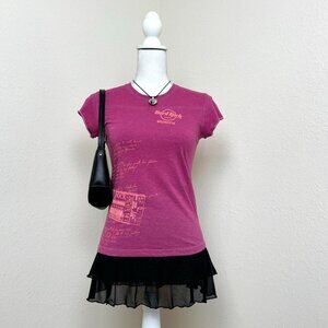 Vintage 2000s pink Hard Rock Cafe front & back graphic t shirt.